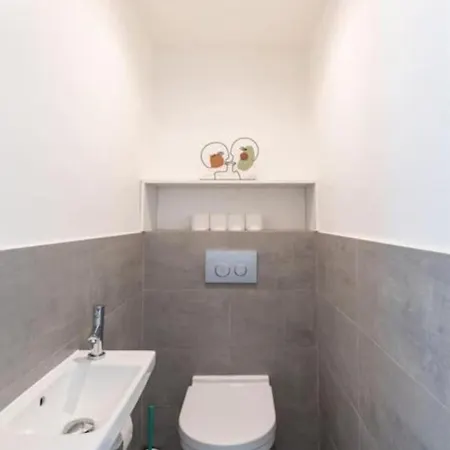 Apartamento Joffre 2-4 - Bright 1 Bedroom Near Massena